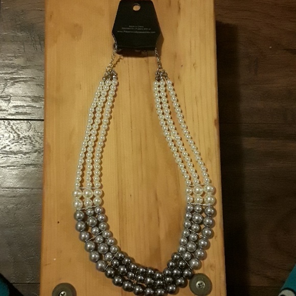 Paparazzi Jewelry - Picture 2 of 2